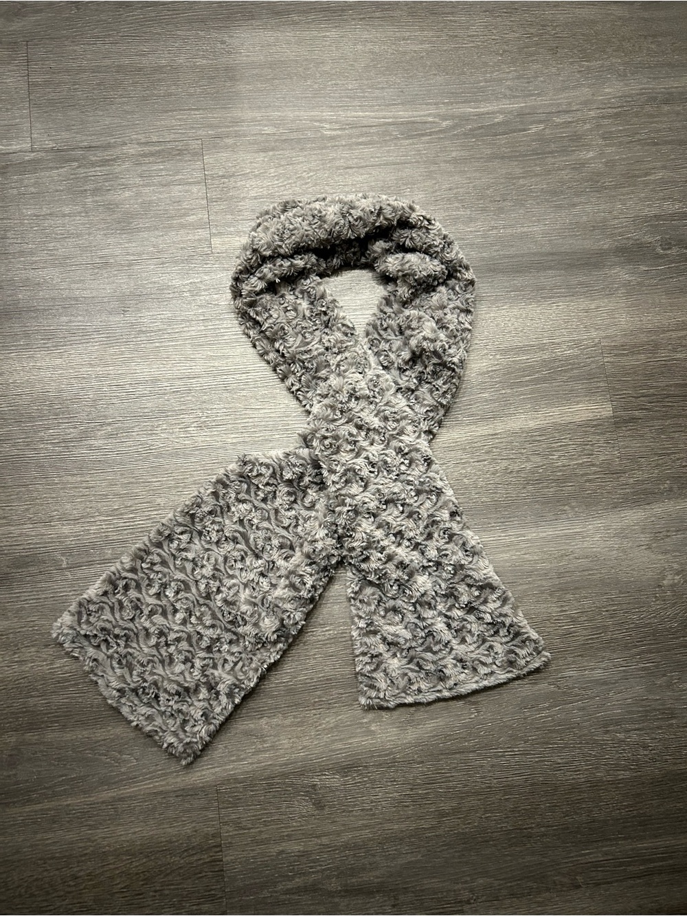 Cozy Plush Faux-Fur Scarf in Heather Gray